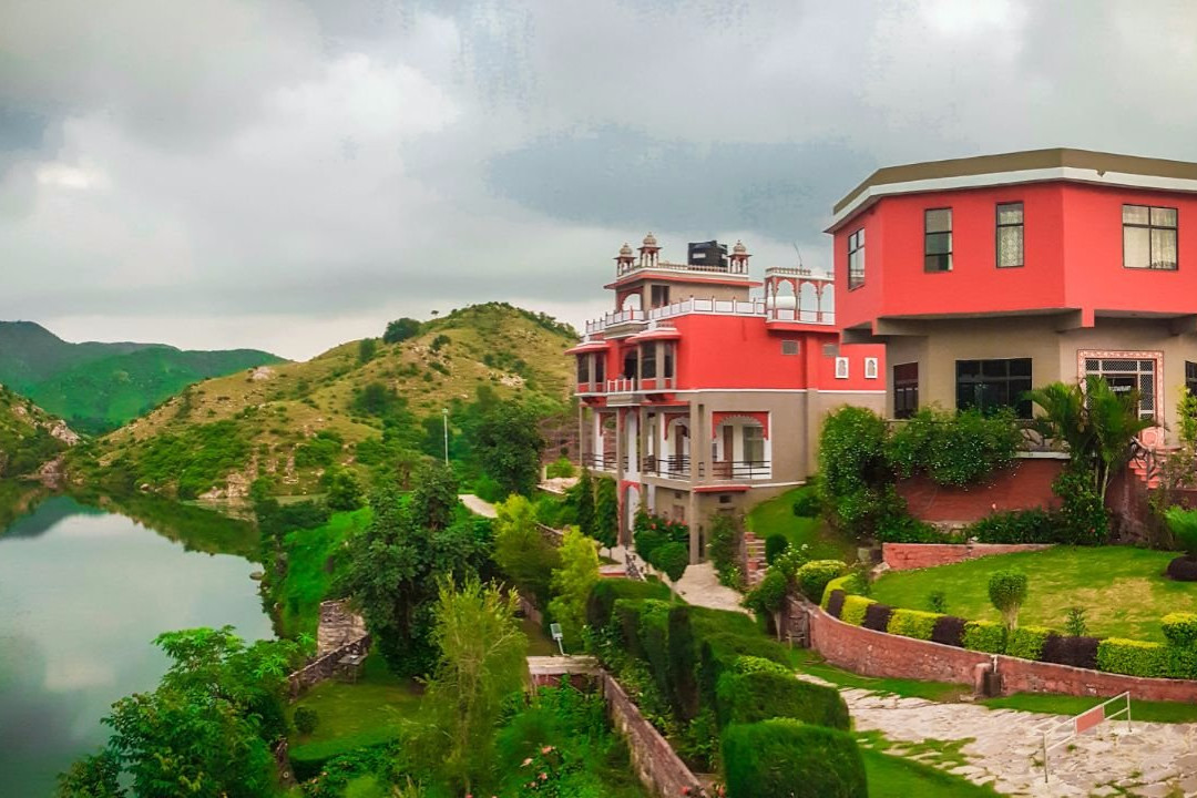 Jetaran酒店住宿-Lake Alpi Resort