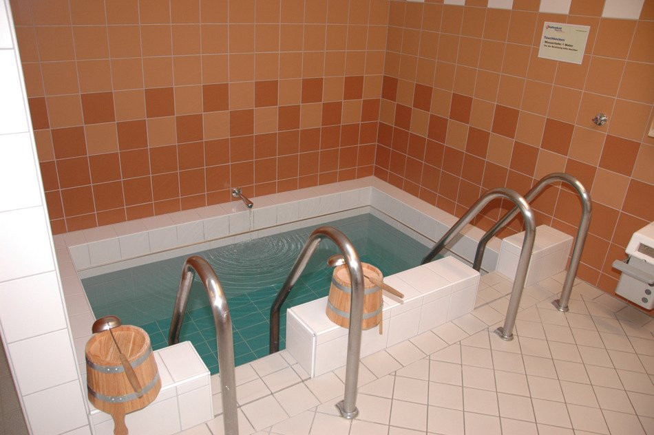 Hallenbad Sauna Yspertal-伊斯帕谷必去景点