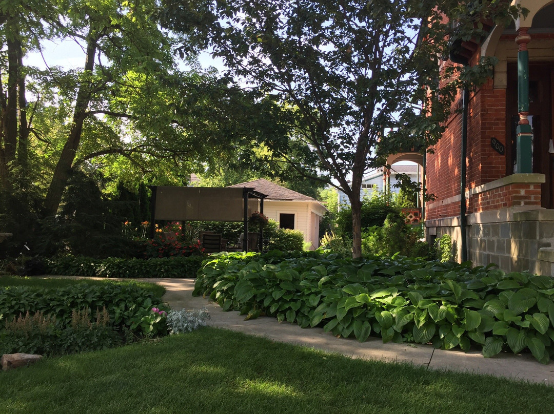 Center Avenue Historic District景点图片