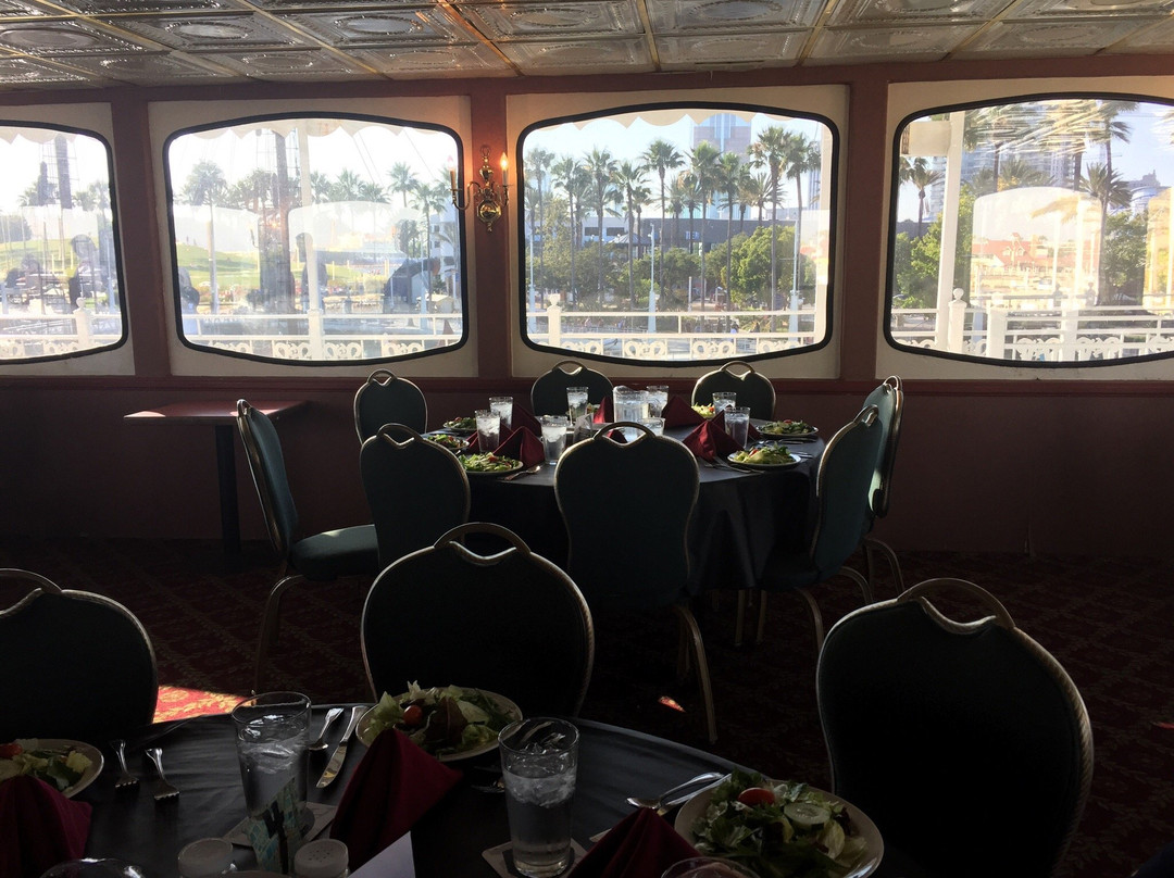 The Dinner Detective True Crime Murder Mystery Dinner Show - Long Beach, CA-长滩必去景点