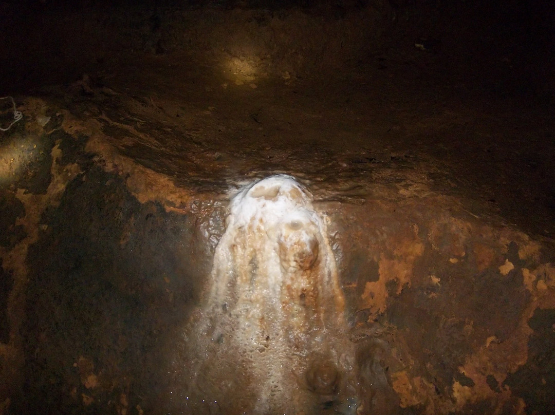 Tham Loup & Tham Hoi Caves-旺阳必去景点