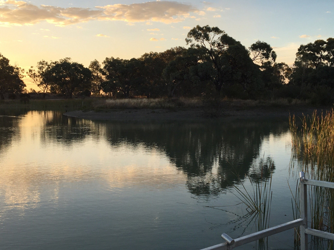 Dandenong Police Paddocks Reserve-Endeavour Hills必去景点