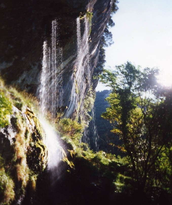 Grotta all'Onda-Casoli必去景点