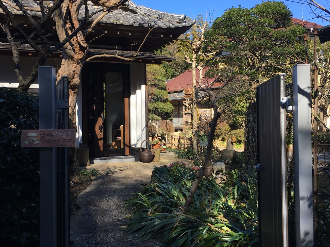 隠れ家カフェ ローズ亭