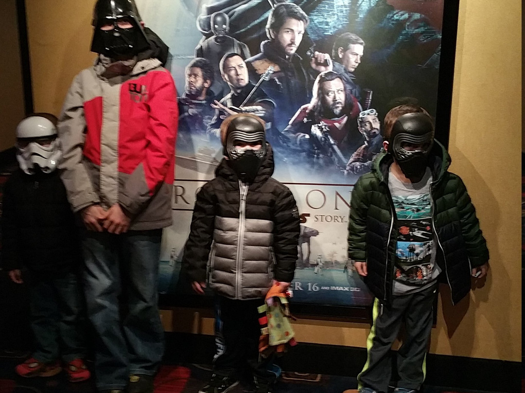 Phoenix Theatres Mall of Monroe-门罗必去景点