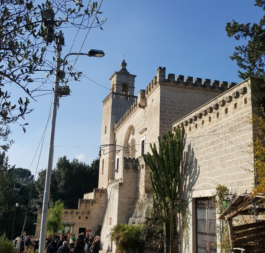 Santuario Madonna della Grotta-Modugno必去景点