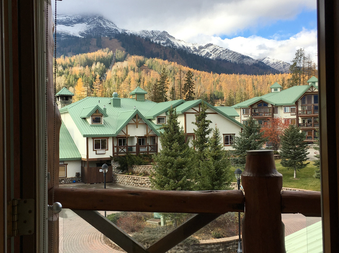 Lizard Creek Lodge主图