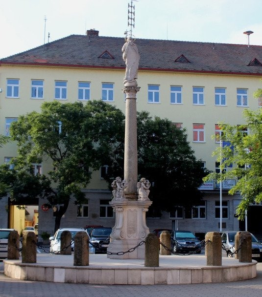 Mary´s Column