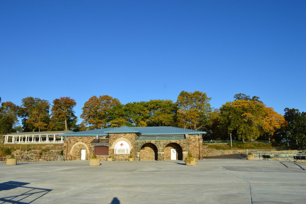 Hudson Park and Beach景点图片