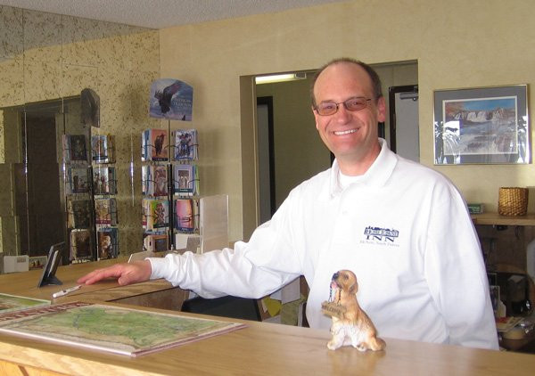 Home Towne Inn主图