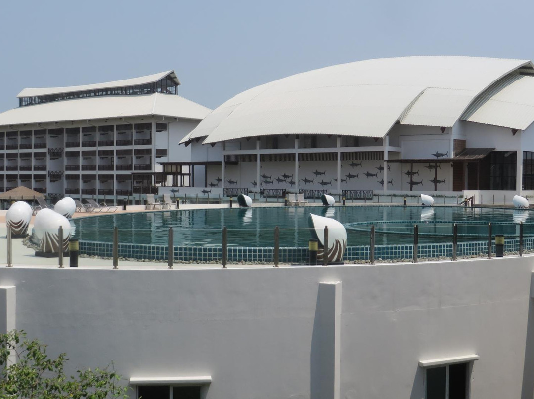 Pearl Laguna Resort主图