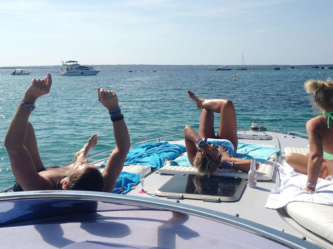 Bluemarine Charter-伊维萨必去景点