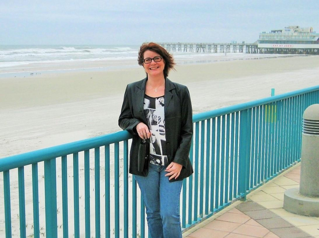 Beach at Daytona Beach景点图片