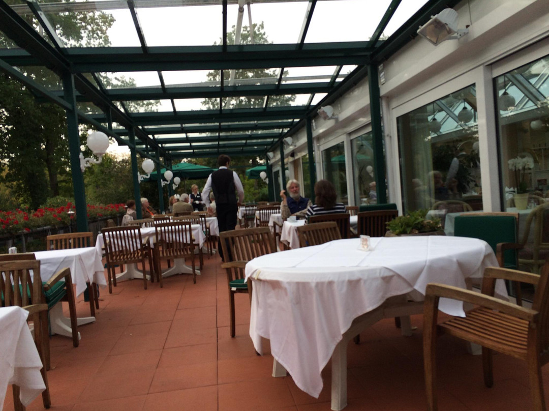 Bienenbuettel餐馆和美食-Fahrhaus