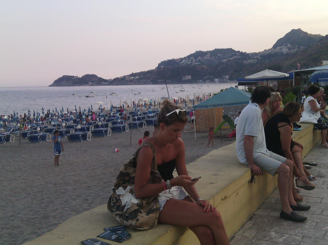La Spiaggia Libera di Letojanni景点图片