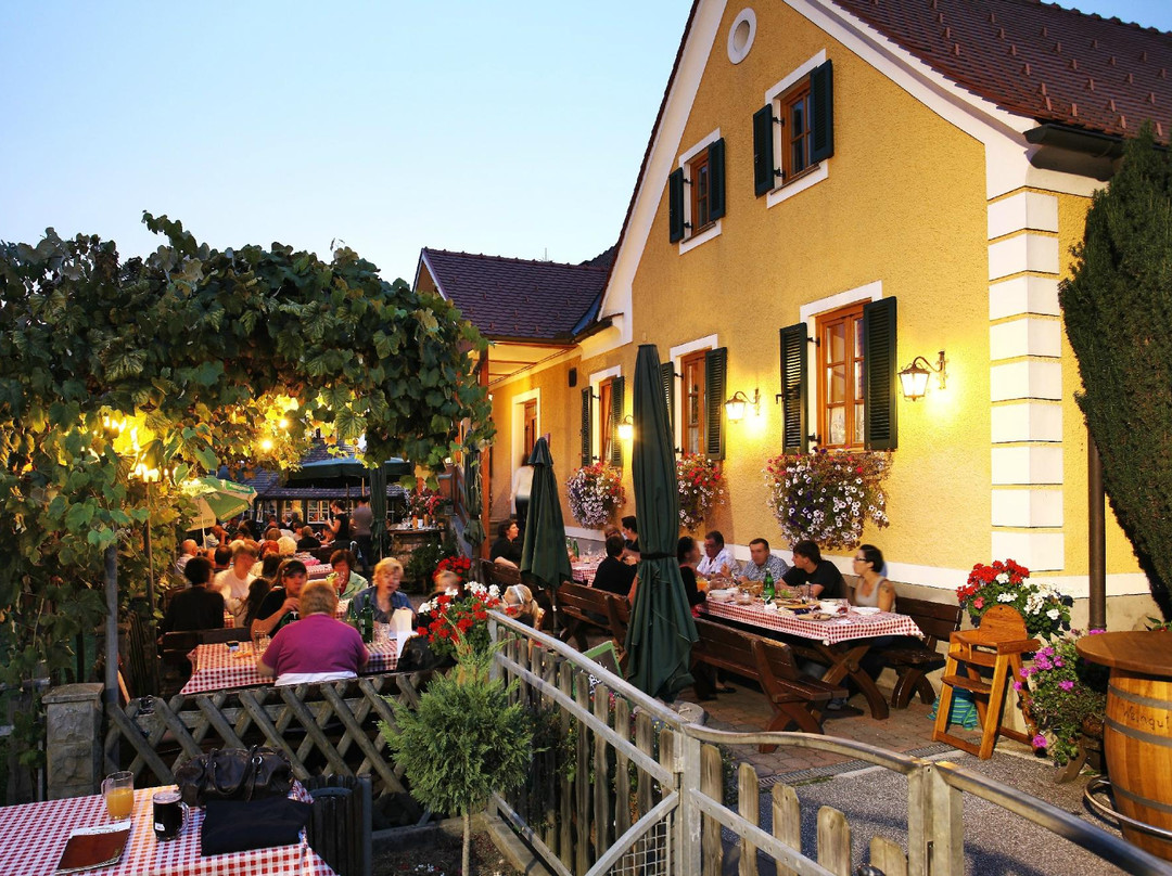 Wein & Genussgut Bernhart