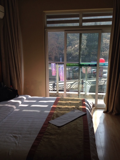 金佛山假日酒店-客卧