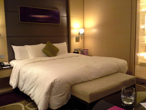 铜锣湾皇冠假日酒店主图