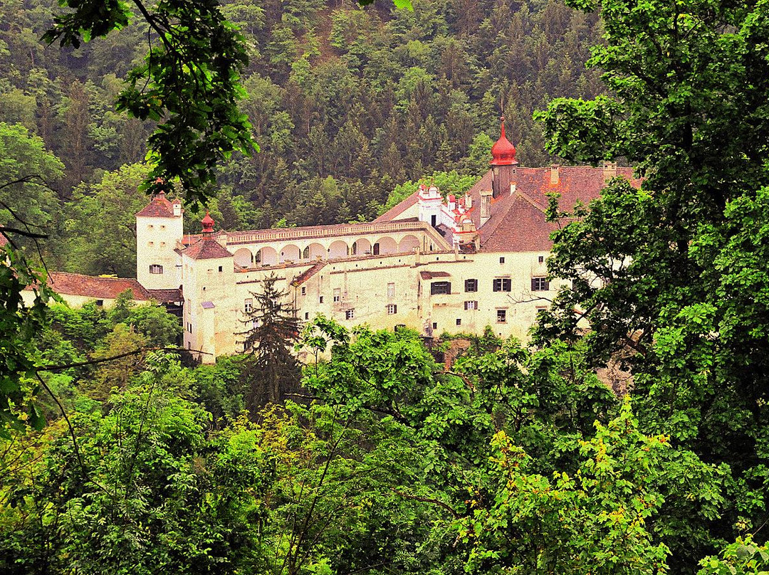 Schloss Herberstein-Stubenberg am See必去景点