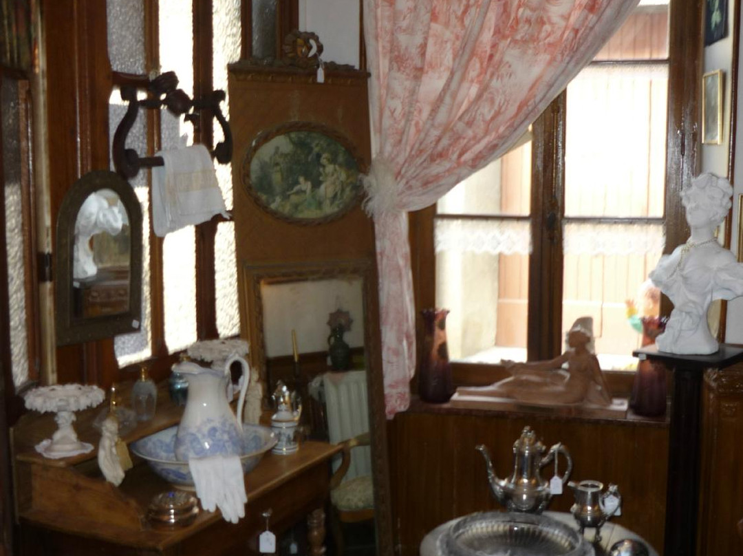 Deco d'Antan-Leuc必去景点