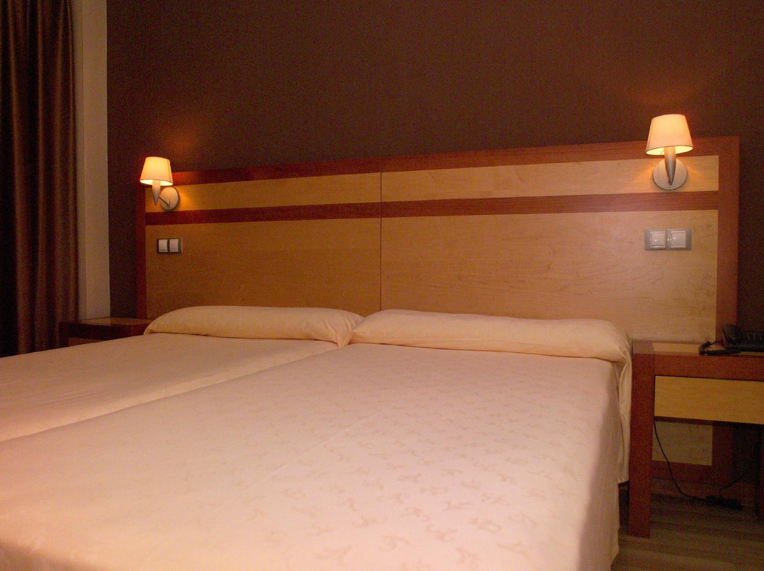 Marchamalo酒店住宿-瓜达拉哈拉之门酒店