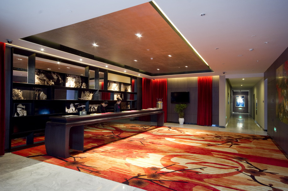 华侨城温泉奥思廷酒店主图