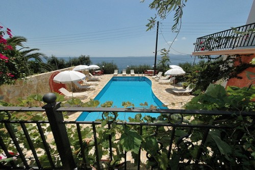 Vladimiros Apartments主图