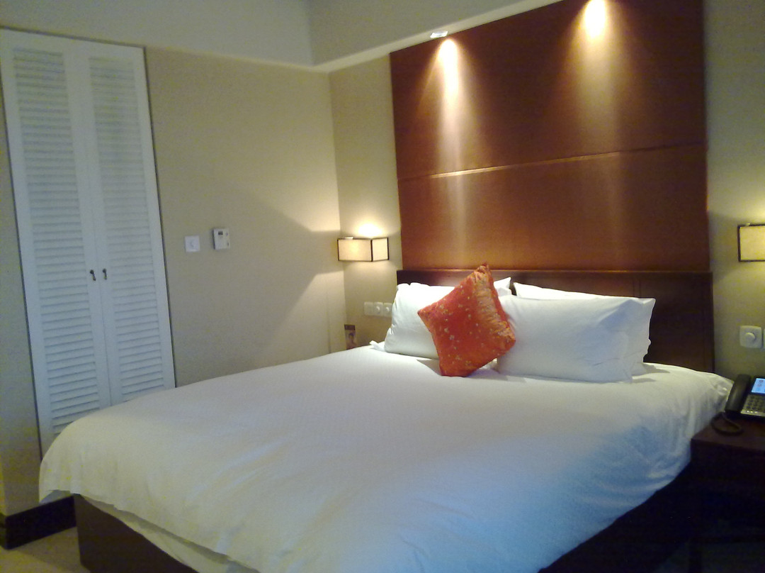 建屋国际酒店主图