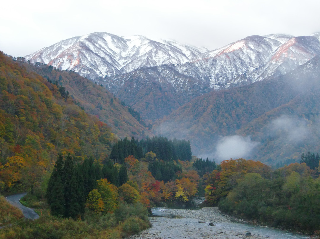 Iide Renpo Mountain Range景点图片