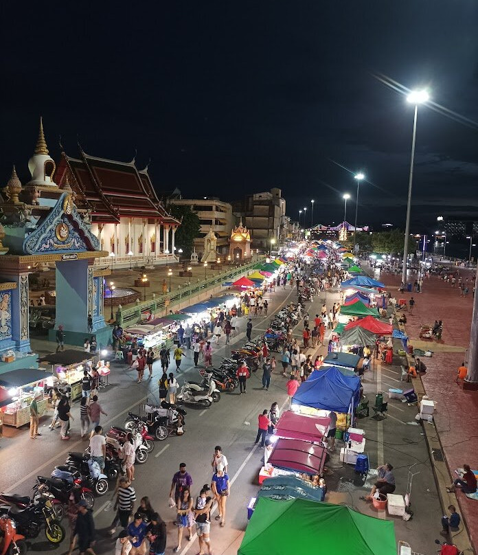 Surat Thani Shrine Market-素叻他尼必去景点