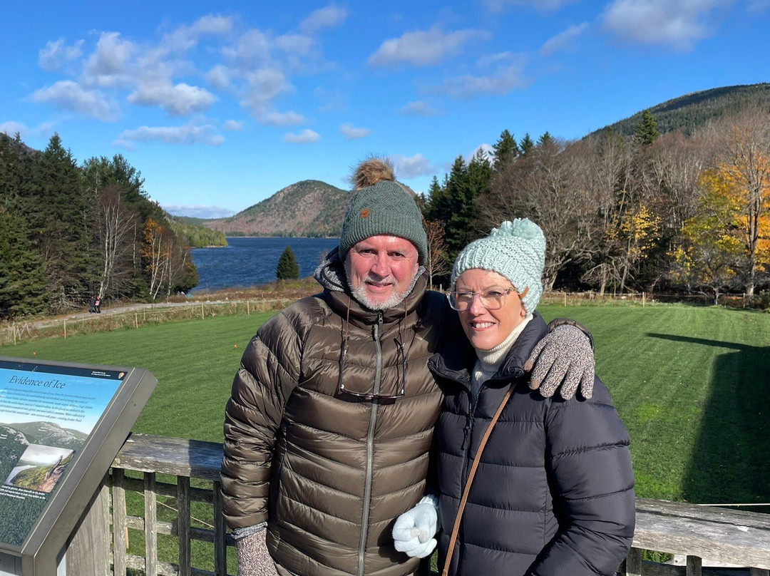 Acadia GEM  Electric Vehicle Rentals-巴港必去景点