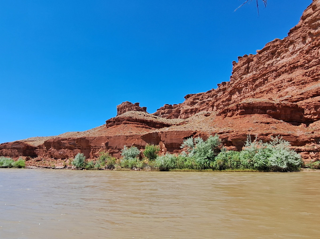 Mexican Hat Rock Formation-梅西肯哈特必去景点