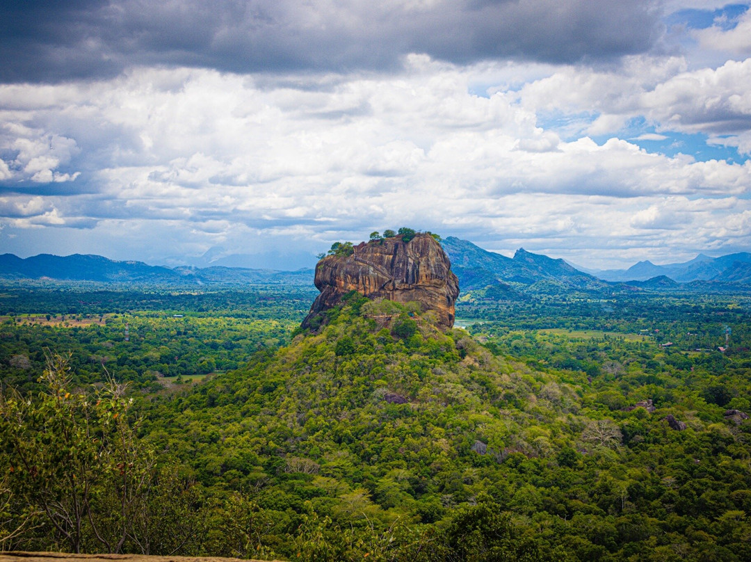 Sri Lanka Tours with Dinesh景点图片