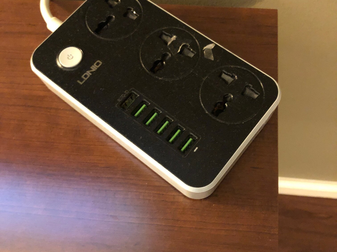 Hotel Brossard主图