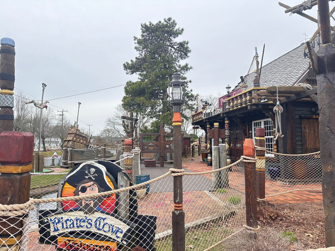 Pirate's Cove Adventure Golf景点图片