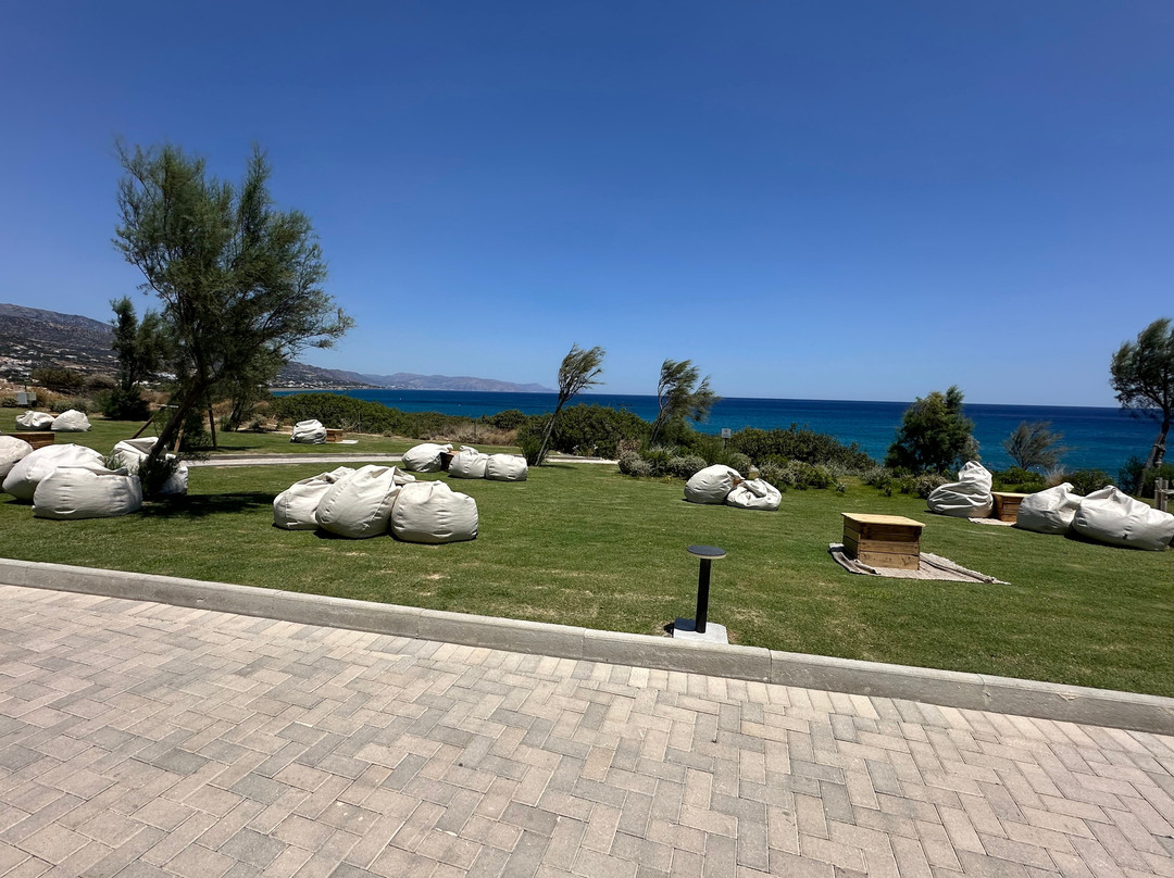 Robinson Ierapetra主图