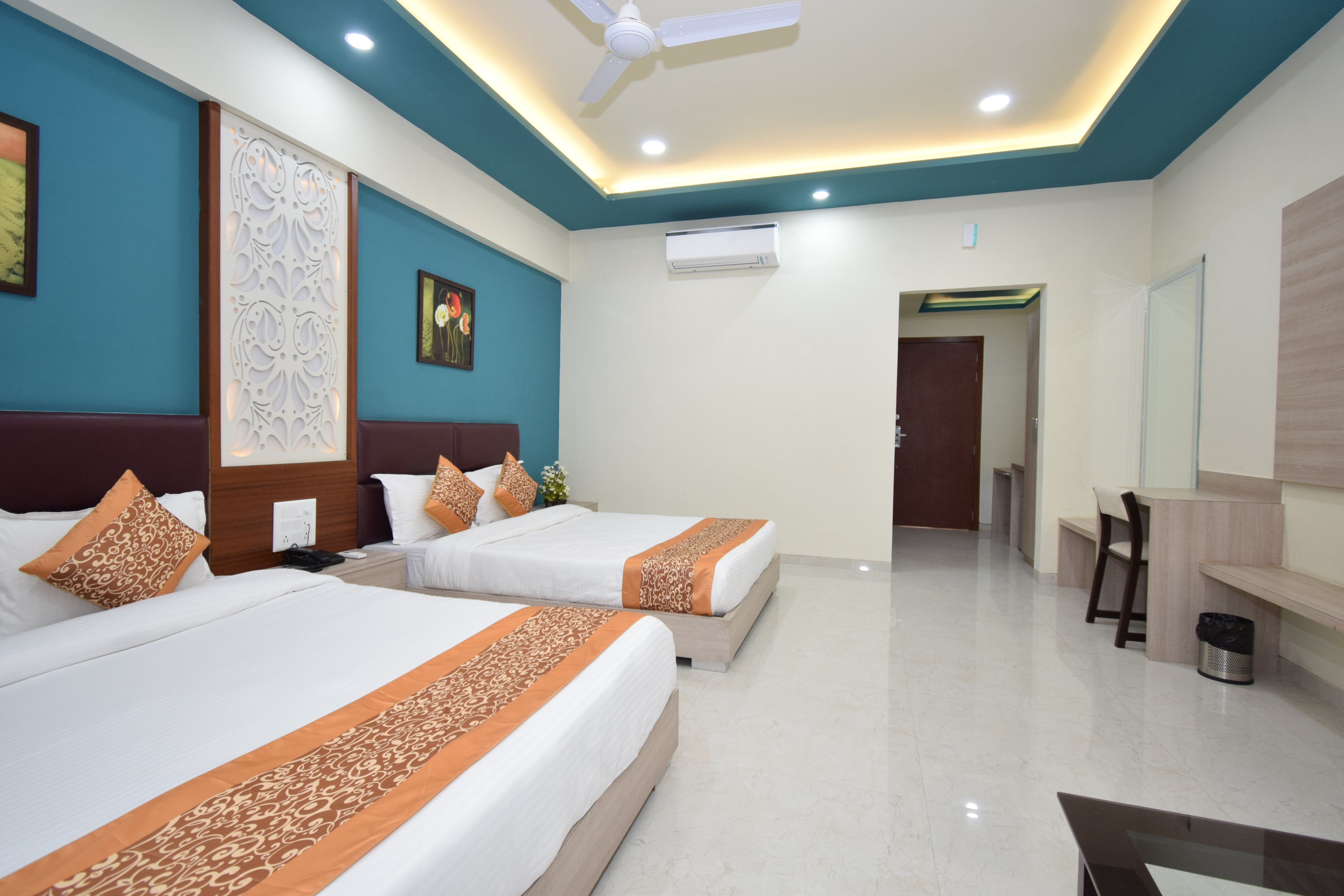 The Sky Imperial - Hotel Gopal Darshan-客卧