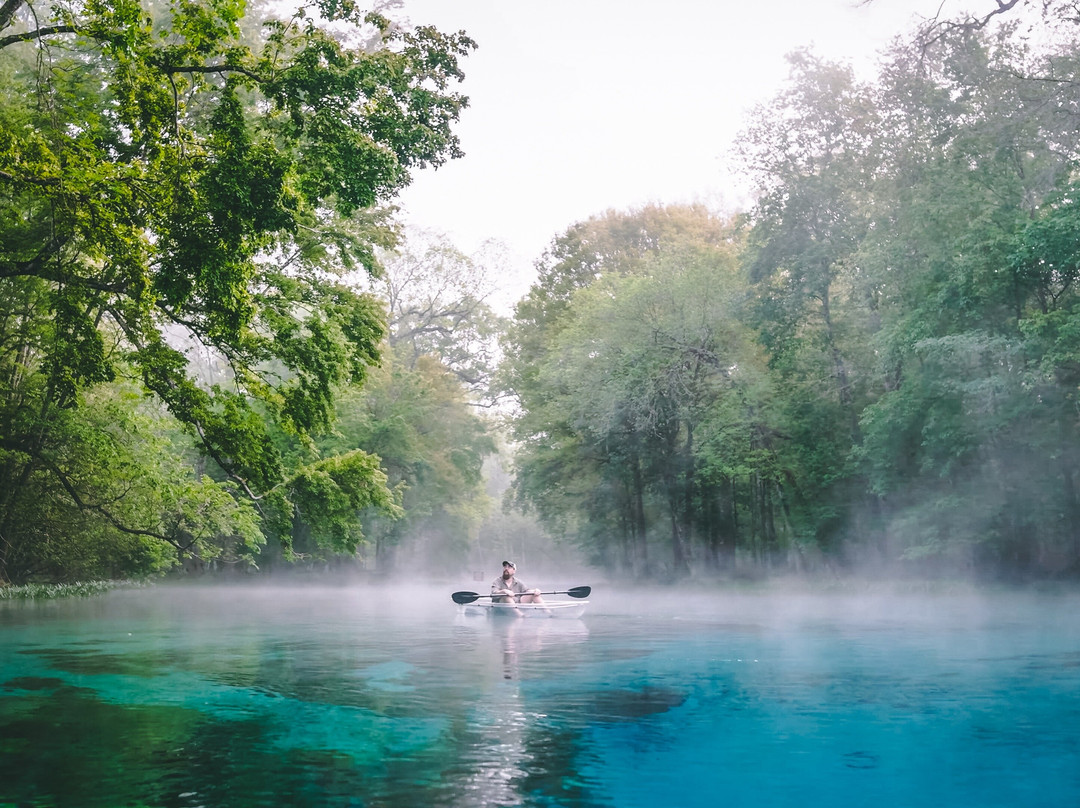 Get Up And Go Kayaking - Gilchrist Blue景点图片