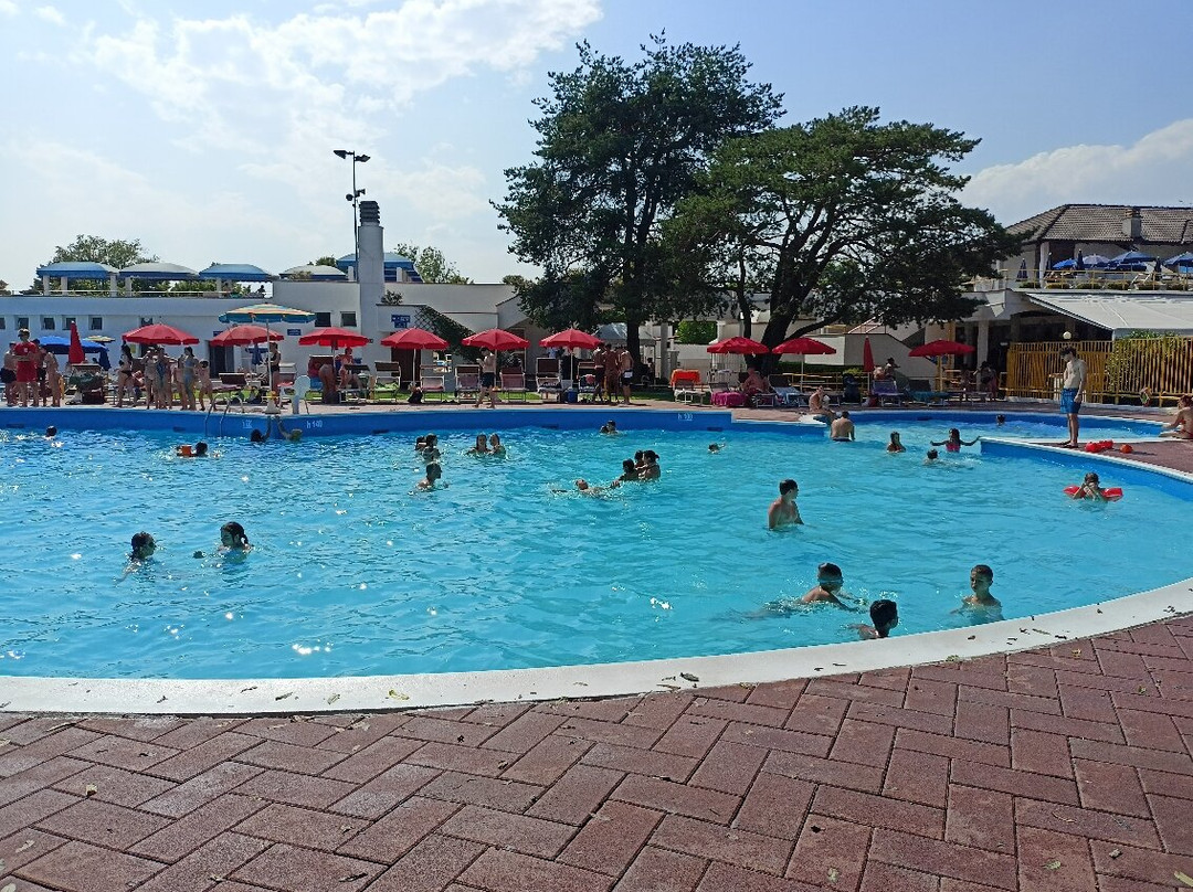 Jolly Club景点图片