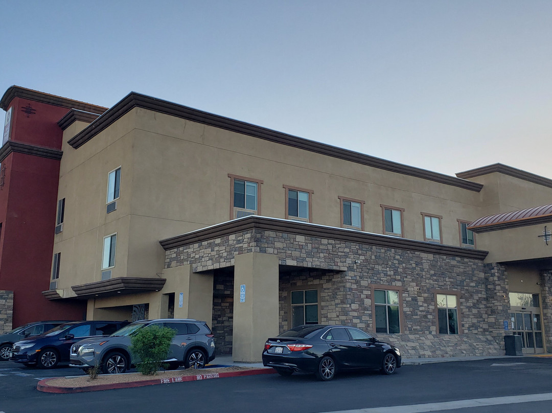 Best Western Plus New Barstow Inn & Suites主图