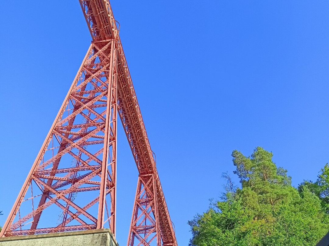 Viaduc de Garabit景点图片