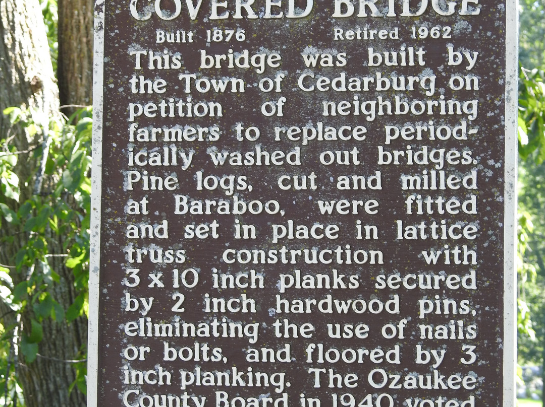 Cedarburg Covered Bridge景点图片