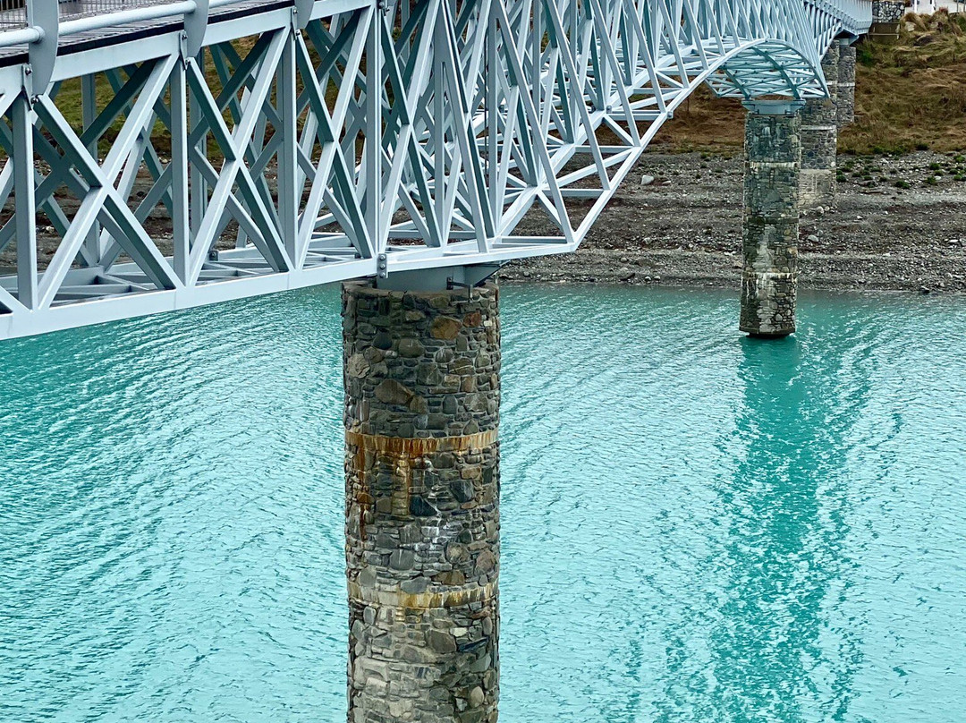 Maclaren Footbridge-特卡波湖必去景点