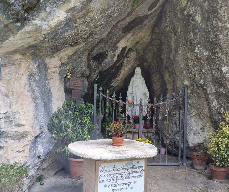 Cana Roccalbegna景点图片