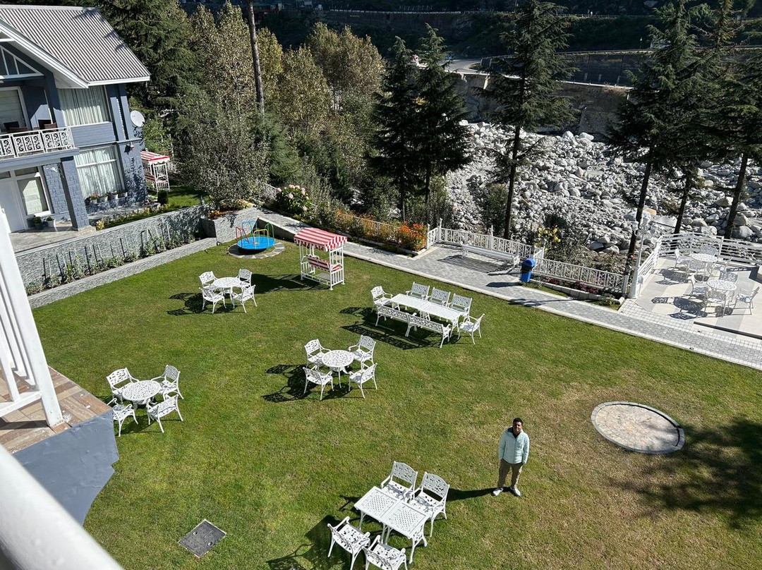 The Highland Park主图