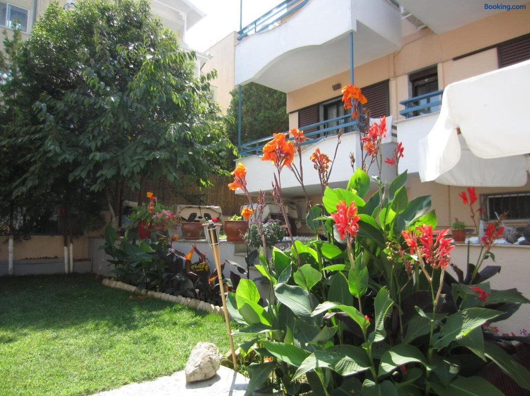 Vivi Apartments