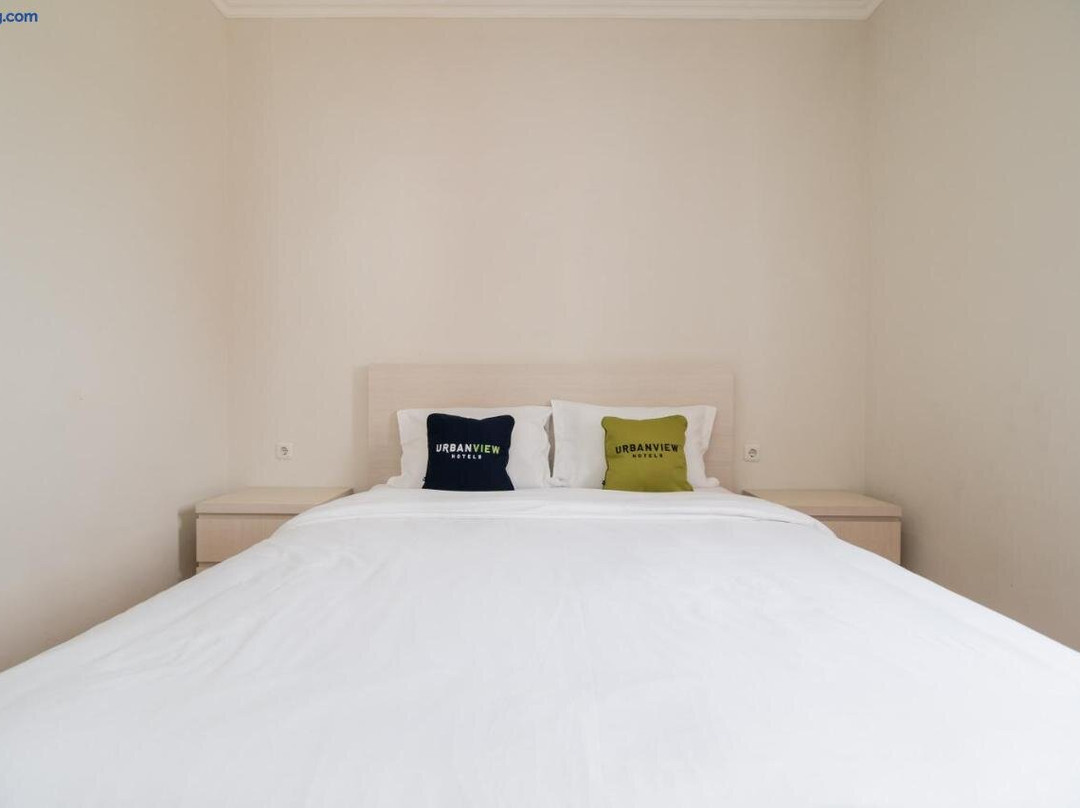 Urbanview Hotel Syariah DJ Gading Serpong