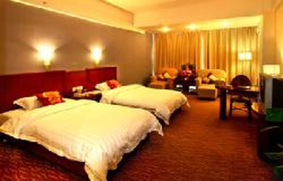 东春大酒店主图