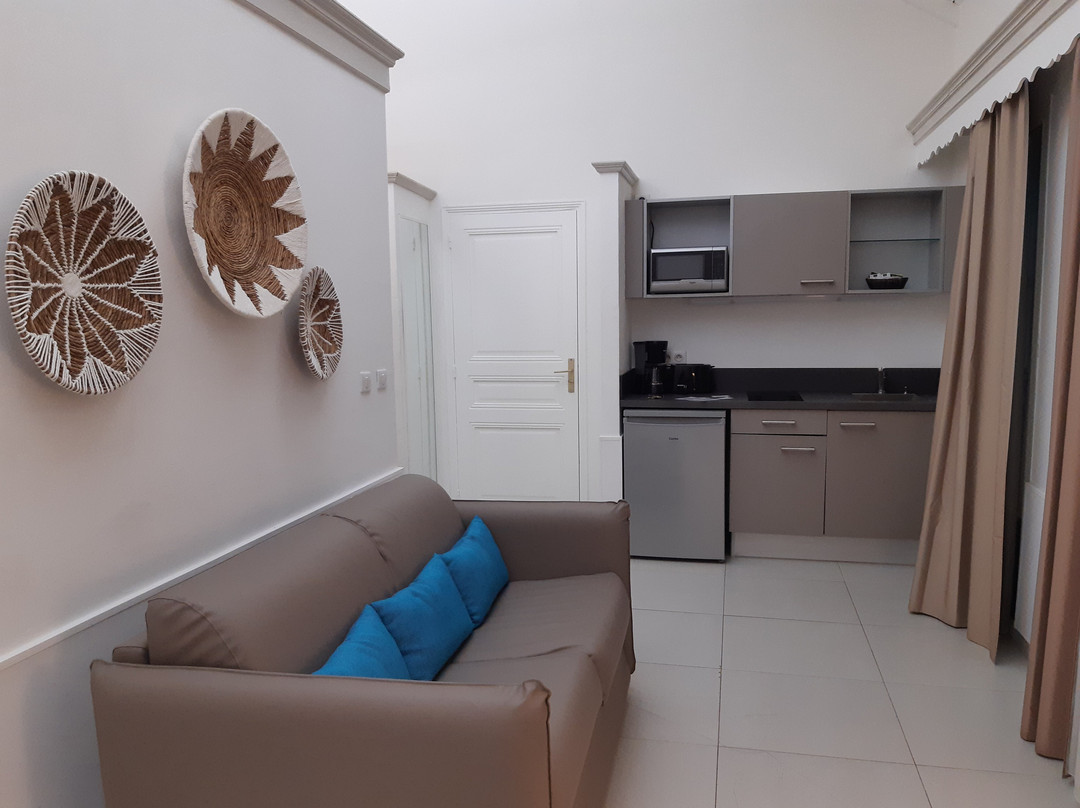 人工林酒店主图