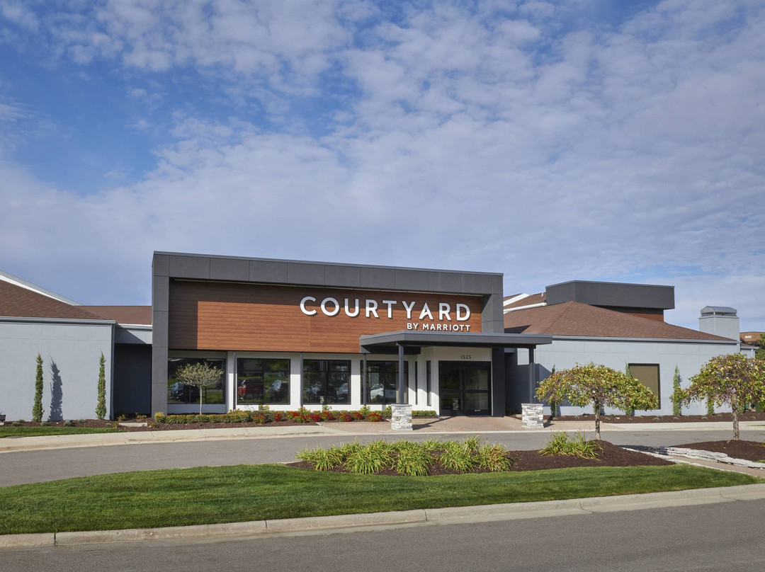 Courtyard by Marriott Detroit Troy主图